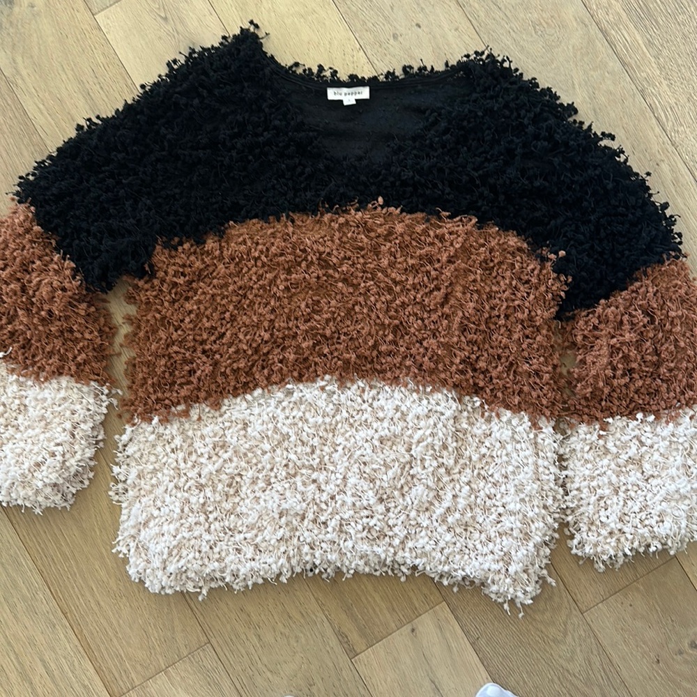 Fuz Colorblock sweater size s